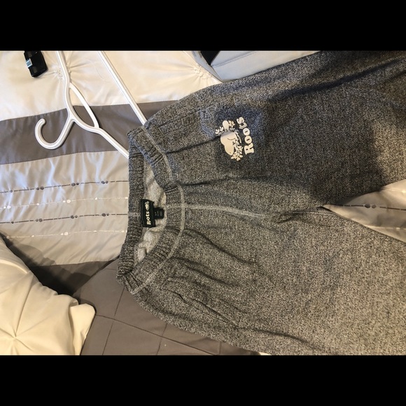 Roots sweatpants size small